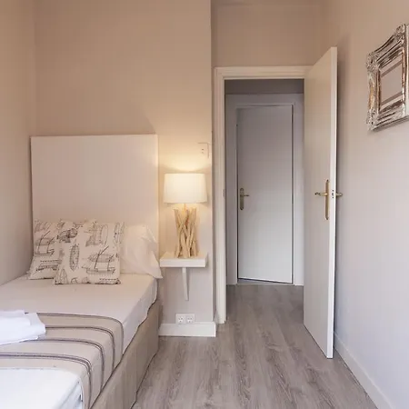 Md Benlliure Cabanal Apartamento Valência