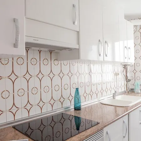 Benlliure Beach Apartment Mid-Term *